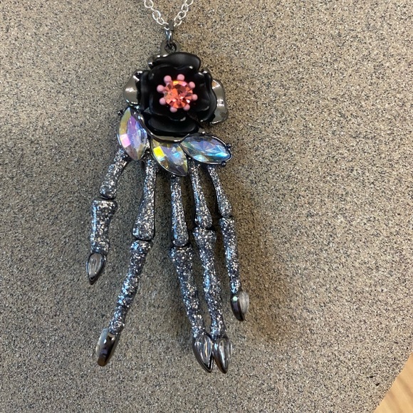 Spooky Halloween statement necklace! - Picture 2 of 3
